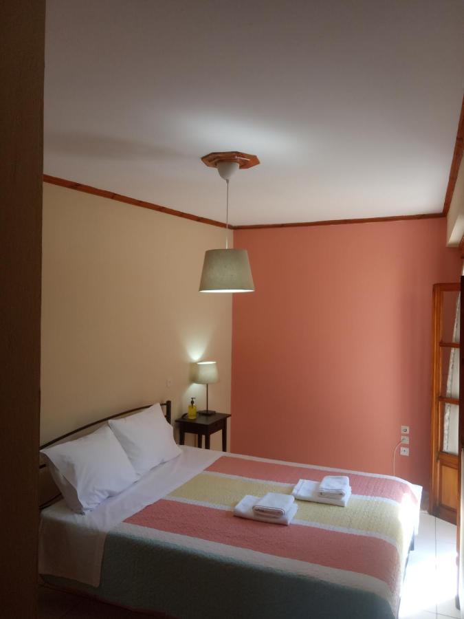 Small Town Apartment Konitsa Bagian luar foto